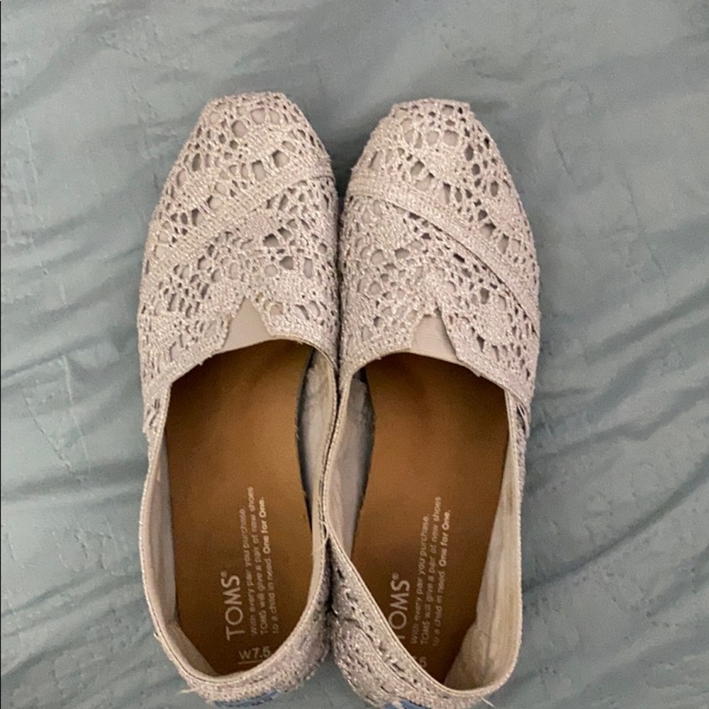 Toms 7.5 w sparkle gray silver